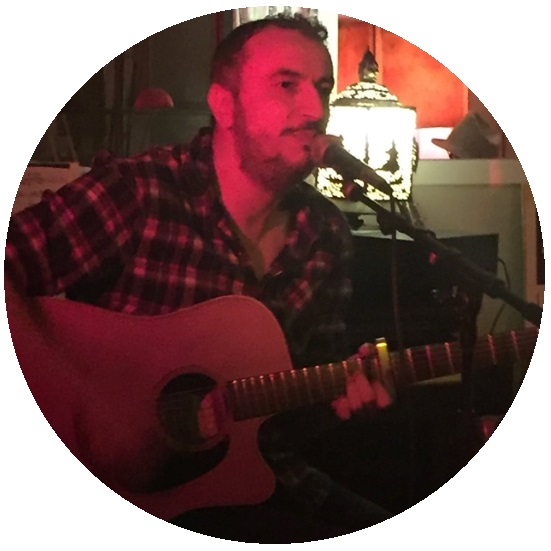 Adel Guitariste